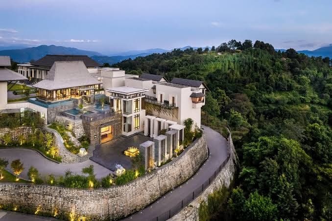 Dusit Thani Himalayan Resort… —